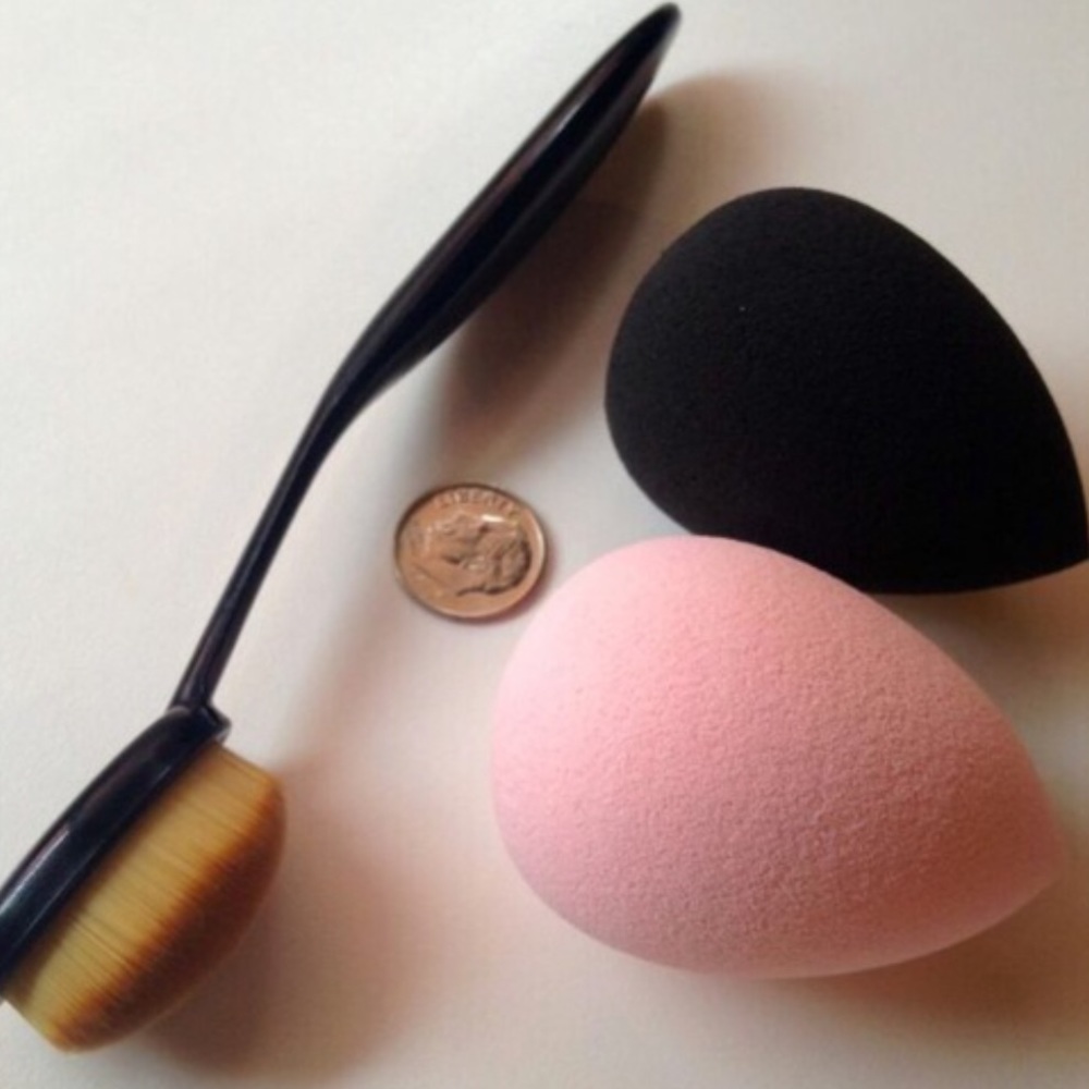 New 1 oval brush +2 sponge set